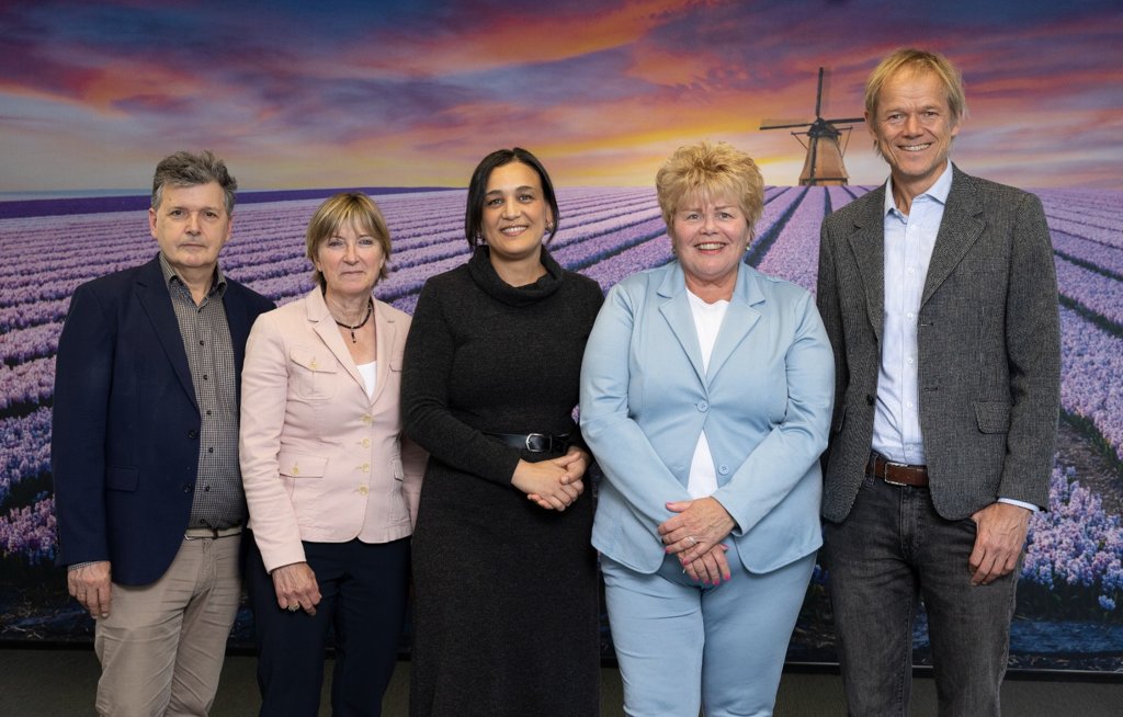 Leden van het Adviescollege